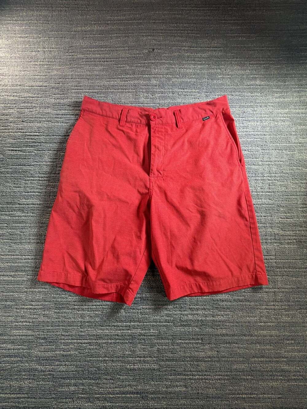TravisMathew Red Performance Golf Shorts Men's Size 32